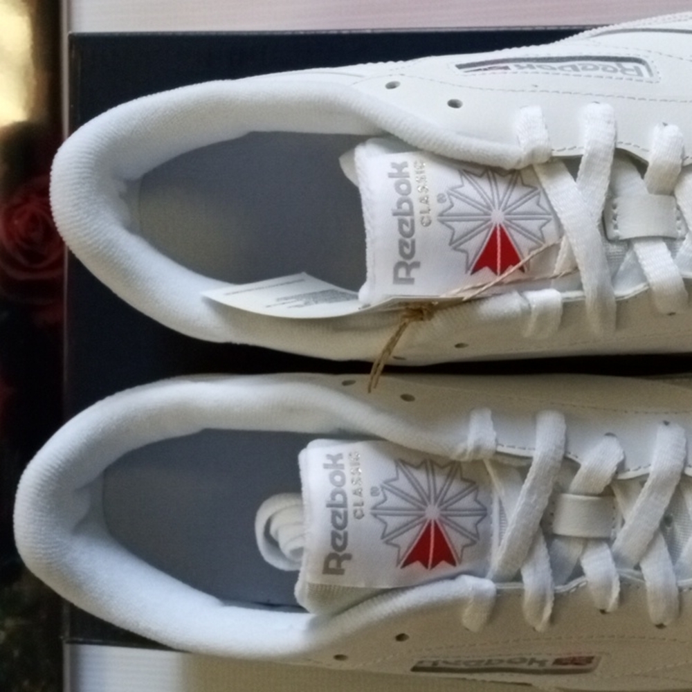 Reebok - Picture 5 of 6